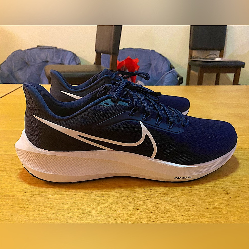 Nike Navy-colored Air Zoom Pegasus 39 Size 14 Brand New Without Box
